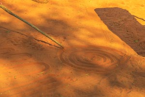 shapes in the sand - Aboriginal Art