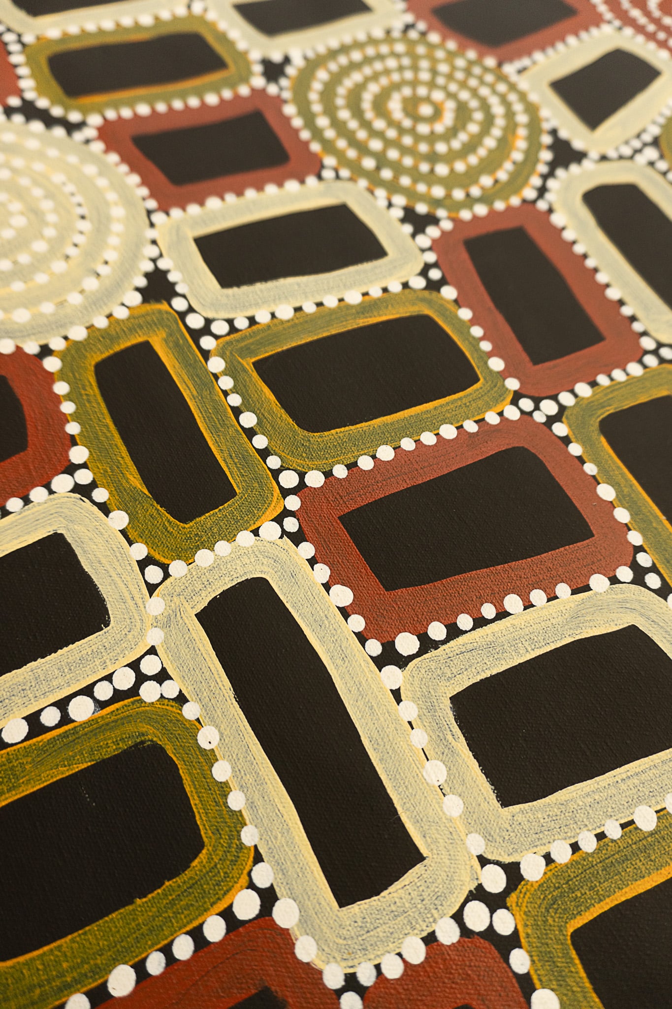 Walala Tjapaltjarri Aboriginal Art