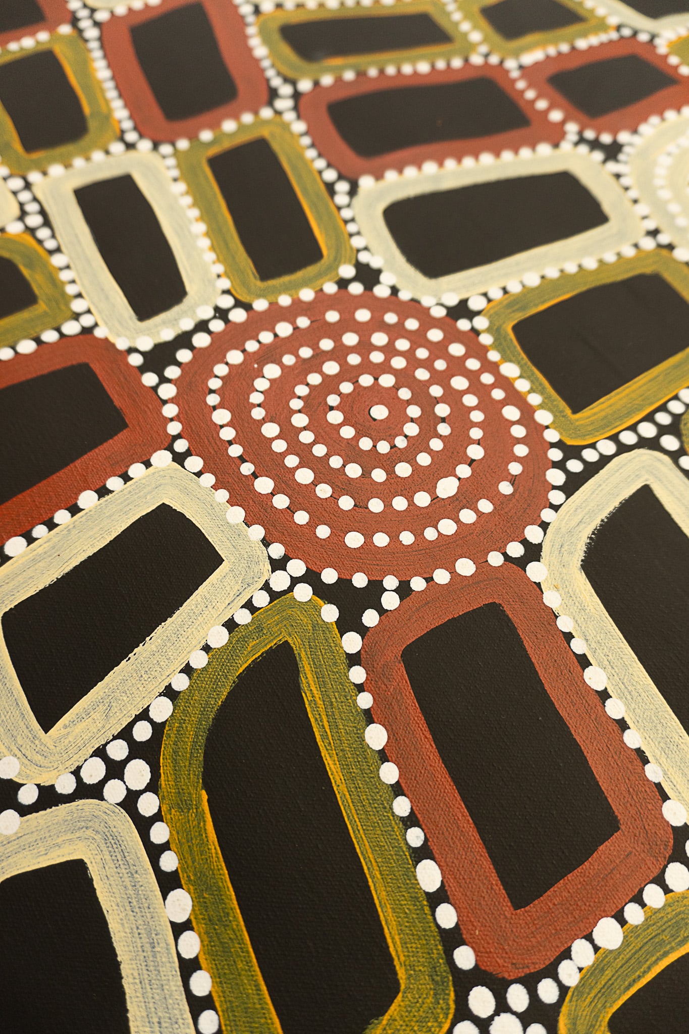 Walala Tjapaltjarri Aboriginal Art